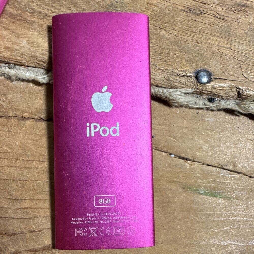 Apple iPod nano 4th Gen 8GB Pink Media Player Dock Connector A1285 - UNTESTED - Picture 3 of 4